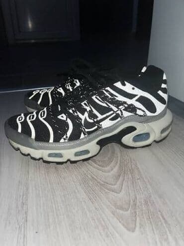 Patike, Nike, veličina - 37 na lalafo.rs Patike, Nike, veličina - 37