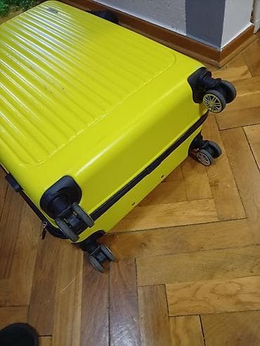 veliko prstenje: Tvrdi kofer na točkiće – veličina velika. oko 75 45 30 — 7