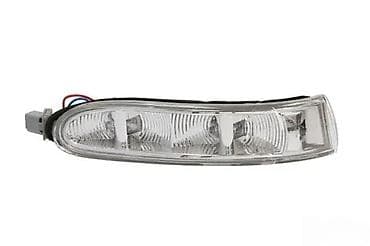 led sijalice za migavce: MERCEDES VIANO ZMIGAVAC | SVI DELOVI SU NOVI I ORIGINALNI!   — 2