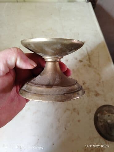 Prehrambeni proizvodi: Set svećnjaka, bоја - Zlatna, Upotrebljenо — 1