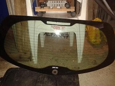 parfemi za auto: STAKLO GEPEKA ZA ALFA ROMEO 147 | Staklo gepeka Alfa rome 147 — 1