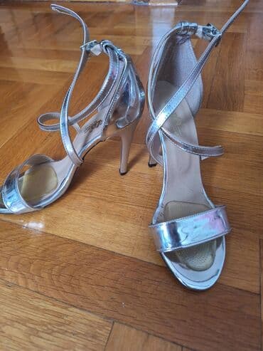 srebrna ogrlica sa krsticem: Sandals, 38 — 3