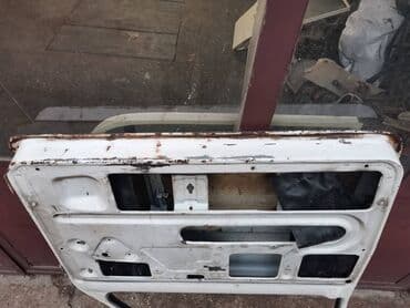 polovne letnje gume 215 55 r16: Dodatni opis Vrata leva Lada 21213,21214 Niva u beloj boji. Polovna — 12