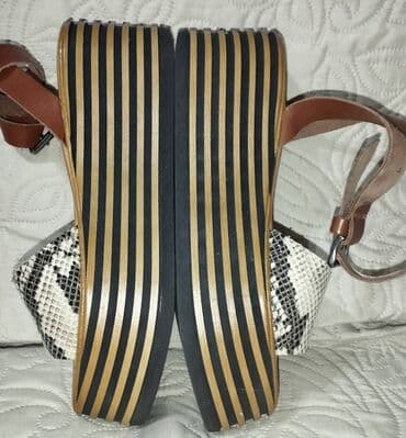 Uggs: Sandals, 39 — 8