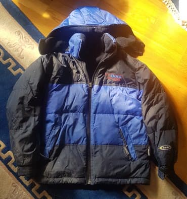pull and bear suskavac: BEAR USA perjana debela jakna s velicina, teget boje. S velicina za — 1