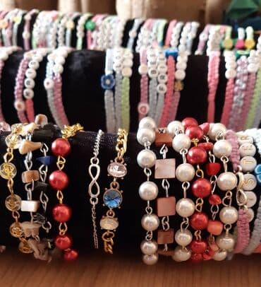batch kod parfem: Narukvice Hand Made 150 vockice, 200 ime, 250 perlice Isporuka Slanje — 1