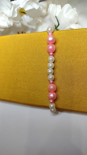 dzepni sat cena: Narukvica sa perlama – ručno nizane perle u kombinaciji belih “biser” — 2