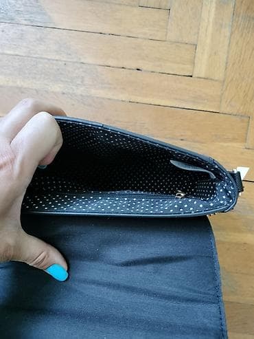 luj viton torba crna: Nova Sinsay torbica. Crna boja. Materijal: spolja skaj, unutra — 3