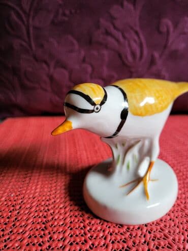 set porcelanski: Figura nova porcelanska 70te. Visina. 7cm. Duzina. 11,5cm — 5