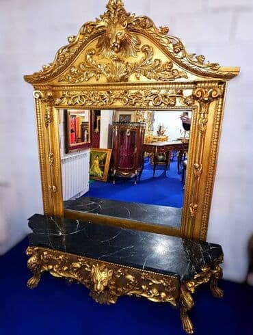 dimenzije kreveta za dvoje: Ukrasno ogledalo sa postoljem, bogato ukrašeno detaljnim rezbarijama u — 7