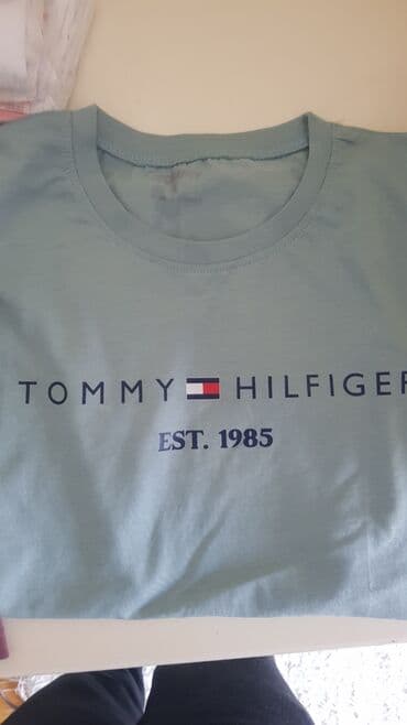 h m kacketi: Svetloplava pamučna majica kratkih rukava marke Tommy Hilfiger. Na — 1