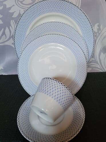 porcelanske solje za caj: Set nov petodelni porcelanski za jednu osobu. Petodelni — 8
