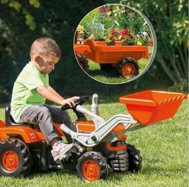 Dolu Traktor na pedale sa prikolicom i kašikom Traktor je proizveden