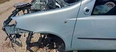 skuteri do 500 evra: FIAT PUNTO 3 KRILO | Levo odlicno 40 evra Desno malo osteceno  20 — 1