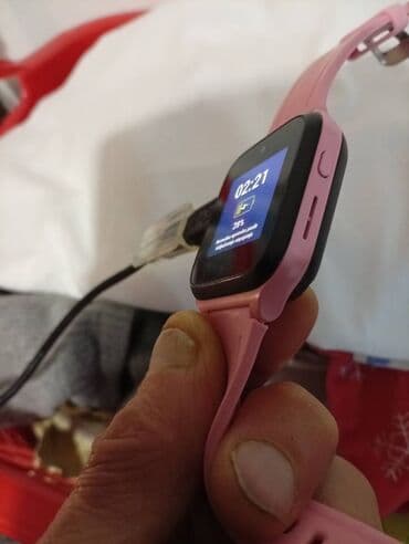 papuce sa masnom: Dečiji pametni sat – roza - Model sa ekranom u boji i silikonskom — 1