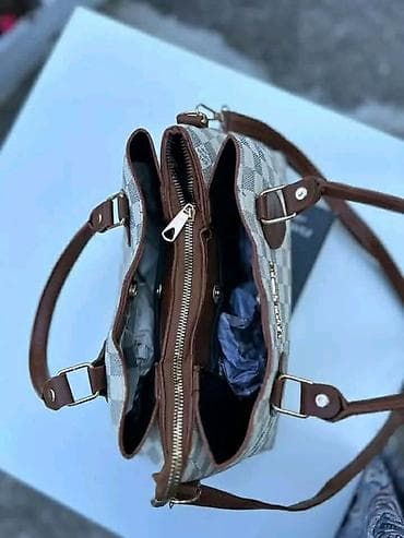 lacoste torbe zenske: Torba
3999din
30x16
💋 — 2