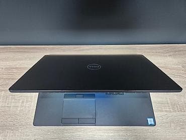 veliki stitch: Dell Latitude 5590 – poslovni 15.6" laptop - Ekran: 15.6" Full HD — 2
