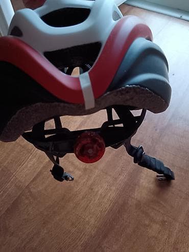 sakupljac boja dm: Biciklistička kaciga EXCLUSKY. Samo skinuta etiketa - Sportski model — 2
