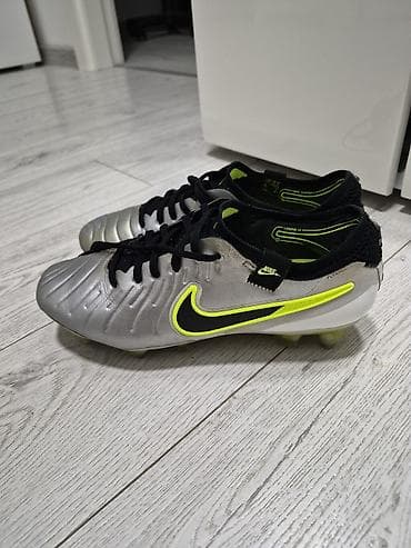 Kopacke vel.38, nigde ostecene, kupljene u Nemackoj. Nike Tiempo
