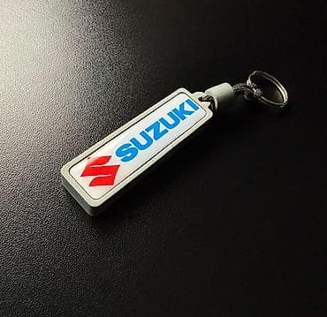 sedista golf 7: Suzuki Sundjerasti privezak za kljuceve - 2759 Sunđerasti privezak — 2