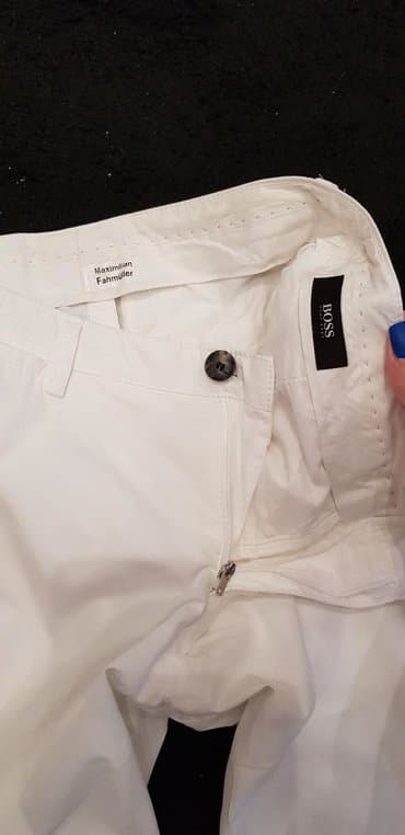 kompleti pantalone i prsluk: Hugo Boss original pantalone.
poluobim struka 41cm
duzina 100cm — 2