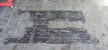 PLASTIKE PODA ZA AUDI A8 | Plastike ispod poda za Audi A8 D3 na lalafo.rs PLASTIKE PODA ZA AUDI A8 | Plastike ispod poda za Audi A8 D3