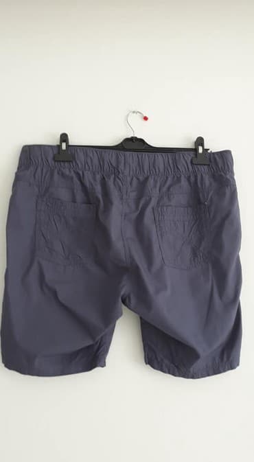 Bermude BENOTTI 48 cena 800 pamuk izuzetno tanke boja golubije siva — 2