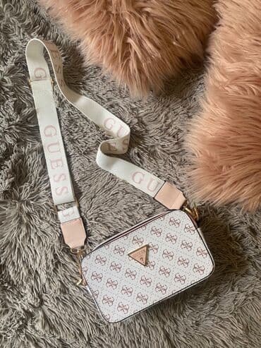 Torbe: Guess nova torba akcija snizeno 2800 din plus poklon gratis — 2