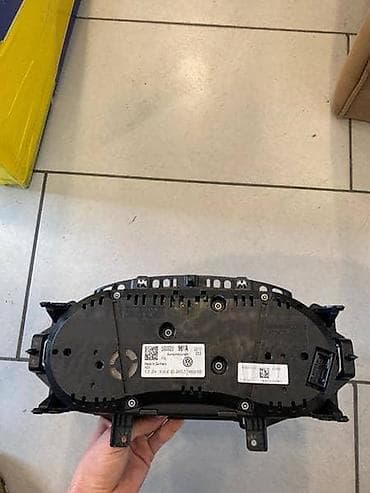 xara auto: SAT ZA VOLKSWAGEN GOLF 7 | Brzinomer za Golf VII (300-H) — 2