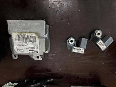 c4 2005: AIRBAG CENTRALA MODUL ZA CITROEN C4 GRAND PICASSO ZA 2008. GOD — 4