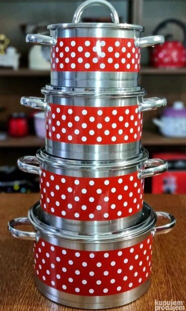 pekaci sa poklopcem: Set šerpi Cena 6500 Set šerpi sa staklenim poklopcima.   Dimenzije i — 1