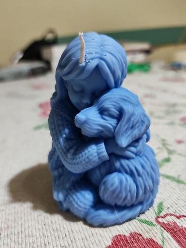 figura slona: Sveća devojčica koja grli psa - Izuzetno detaljna izrada: tekstura — 4