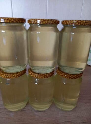 med na veliko: Domaci med bagrem 1400 din — 1