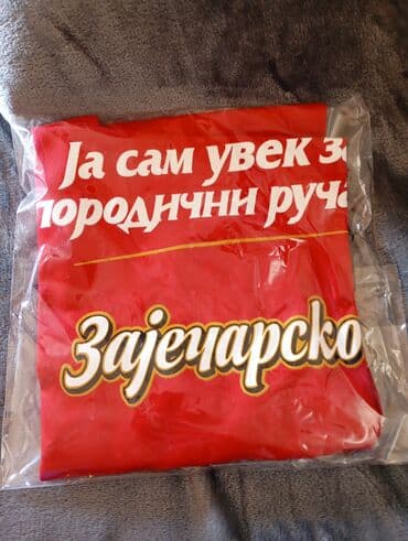 Kecelja, Novo, bоја - Crvena