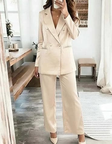 Women's Pants, Jeans, Shorts: Ženski elegantni komplet – sako i pantalone - Klasičan dvoredni sako — 2