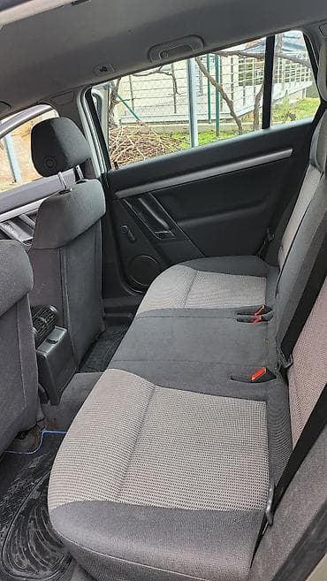 ford k: Opel Vectra Caravan (karavan) – 5 vrata, metalik siva - Prostran — 7