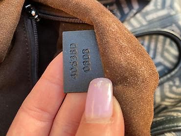 jakne c: Prodajem Gucci putnu torbu od kvalitetne kože, dimenzija 46 cm dužina — 3