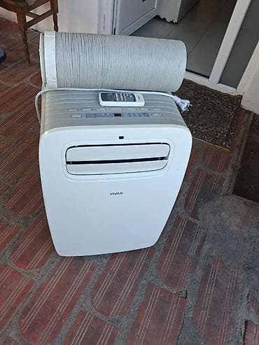 Foto i video kamere: Prenosna klima VIVAX sa izduvnim crevom i daljinskim upravljačem — 1