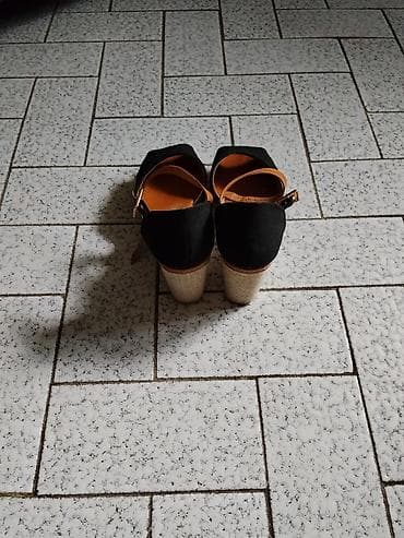 sandale 36: Ženske sandale na platformu/espadrile. - Boja: crna prednja površina — 3