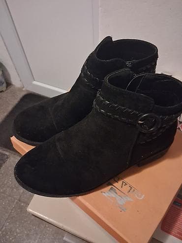 tommy hilfiger obuca zenska: Kao nove crne ženske gležnjače od brušene kože (semiš) sa niskom — 3