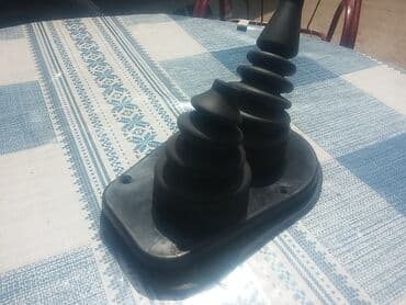 hauba za reno clio 2: Zastitne gume reduktora Lada Niva. Polovni, ocuvani. Skinuto sa Lade — 5