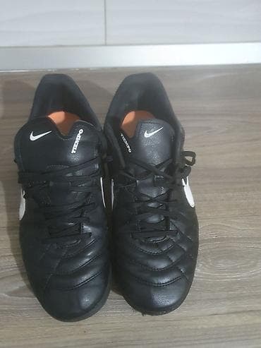 farmerke na tregere muske: Nike original.Cista koza.Stanje super.ima jednu malu oderotinu — 7