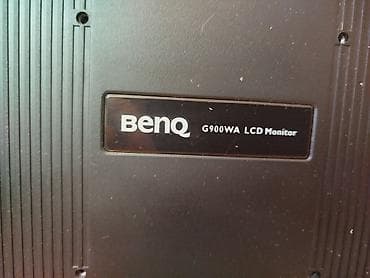 laptop 10000: Benq monitor — 3