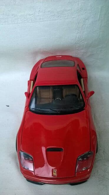 znacke otkup beograd: Burago Ferrari 550 Maranello 1998. p. sedista i 1 z.tocak nisu — 2