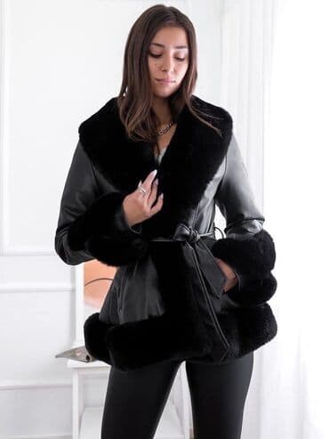 Fur coats: S, L, M — 1