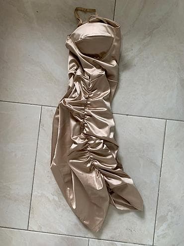 kupujemprodajem haljine svecane: Prelepa zlatna univerzalna haljina Do L velicine Odgovara svakom telu — 2