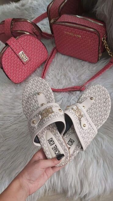 japanke sa platformom: Papuce 
Torbe 2400 — 4