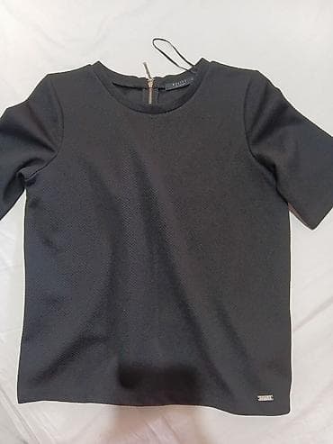 buzz nike dunk: Crna ženska bluza – Mohito Collection, veličina XS - Elegantna crna — 8