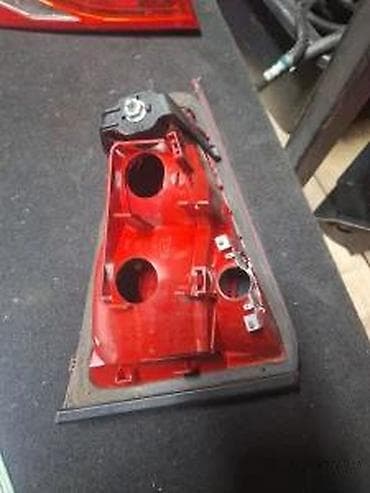 ic lampa: STOP SVETLO DESNO 1 8K5945094D | Stop svetlo — 1