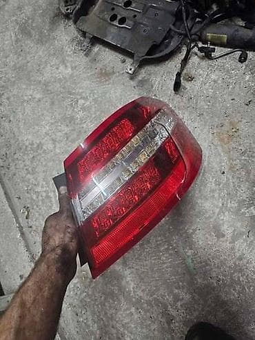 audi a1 cena nov: LED DESNO STOP SVETLO ZA MERCEDES BENZ E KLASA, E 200, E 220 . OD — 1